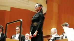 Dalle tenebre alla luce. Un concerto sinfonico all'Auditorium Manzoni Dalle tenebre alla luce. Un concerto sinfonico all’Auditorium Manzoni